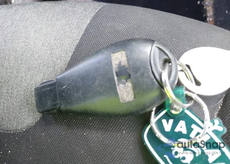 2018 Jeep Cherokee Latitude Fwd из США, поврежденный, VIN 1C4PJLCB5JD596288